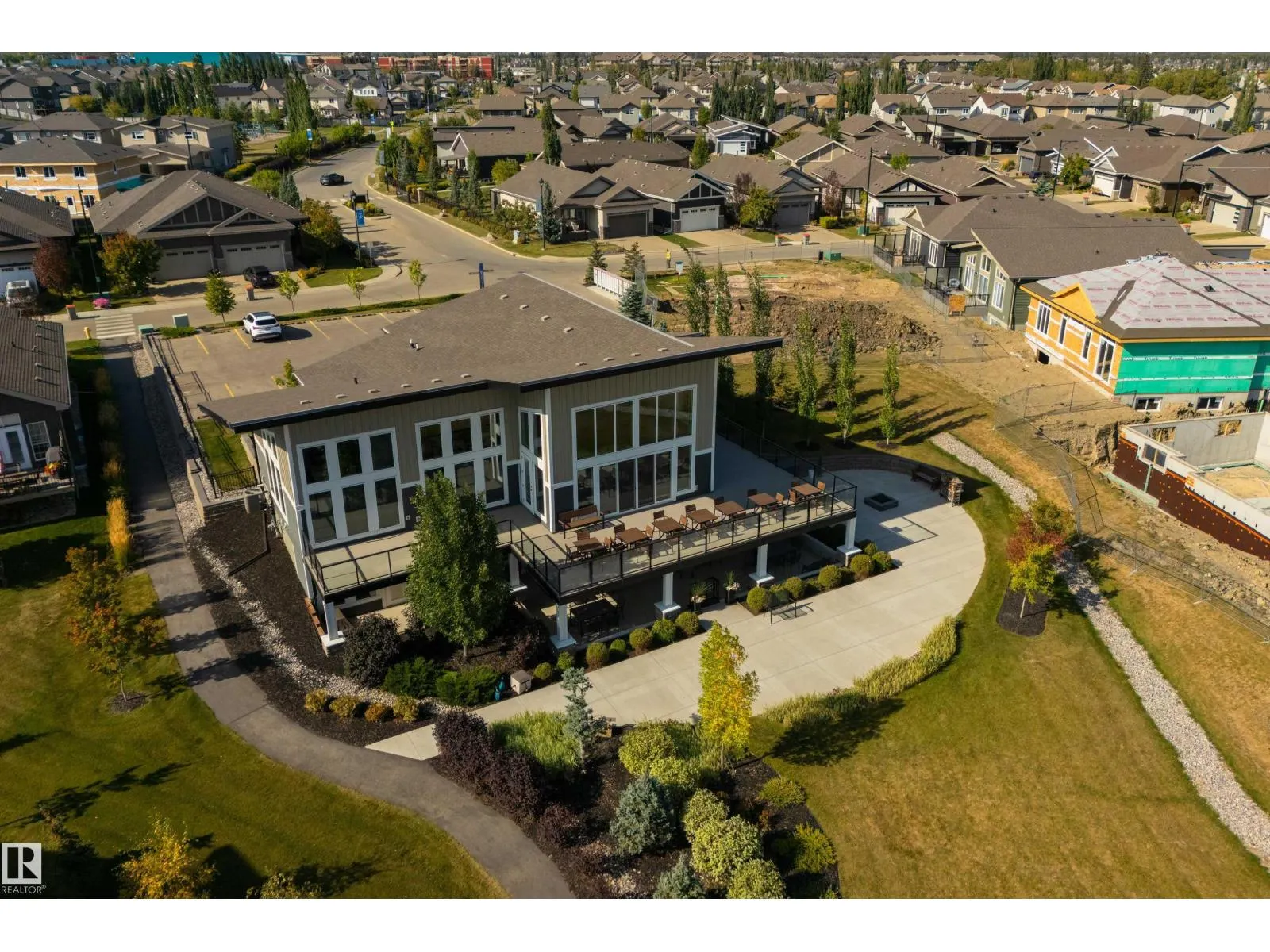 #132 50 HEATHERGLEN DR