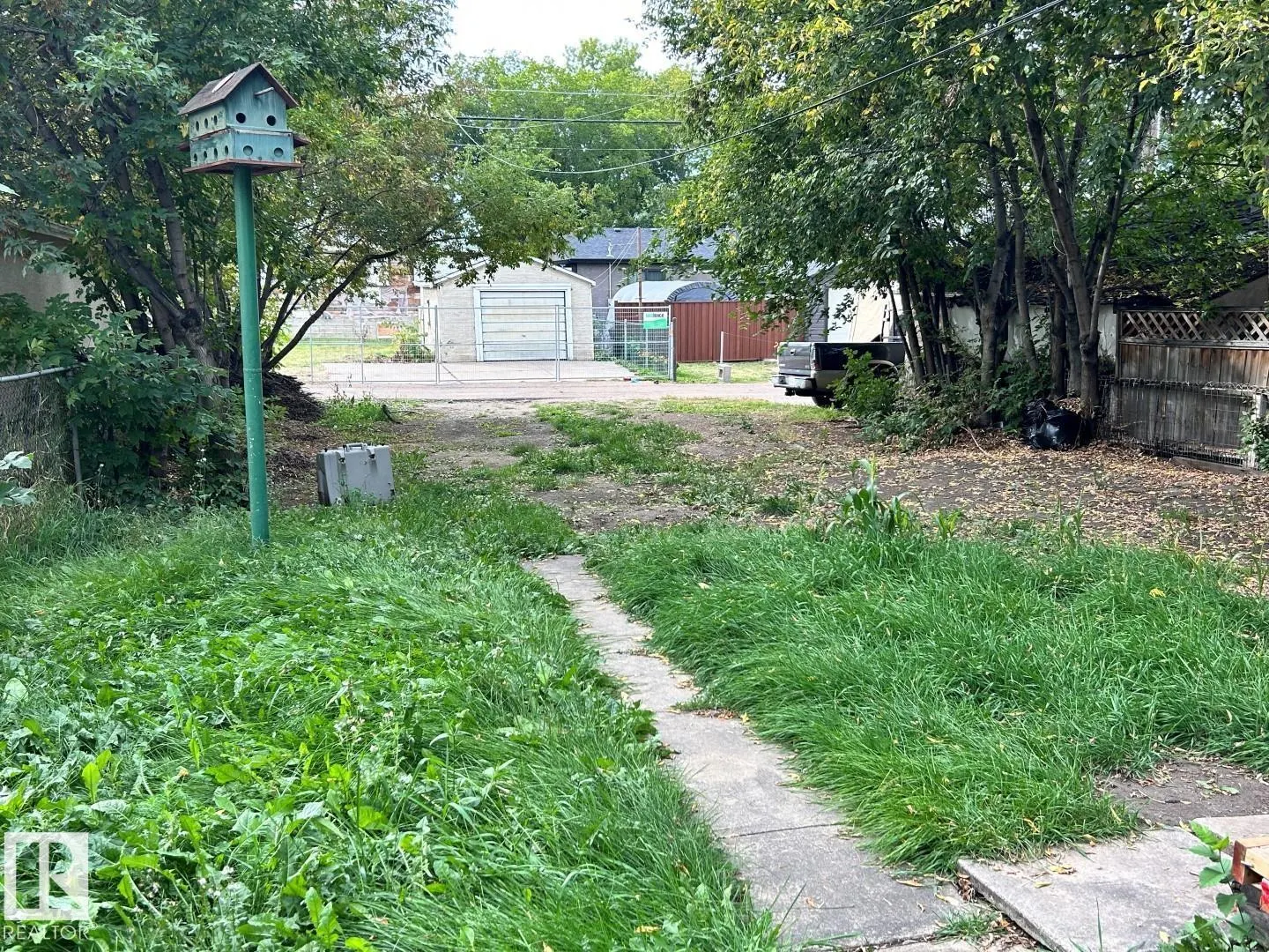 11928 68 ST NW