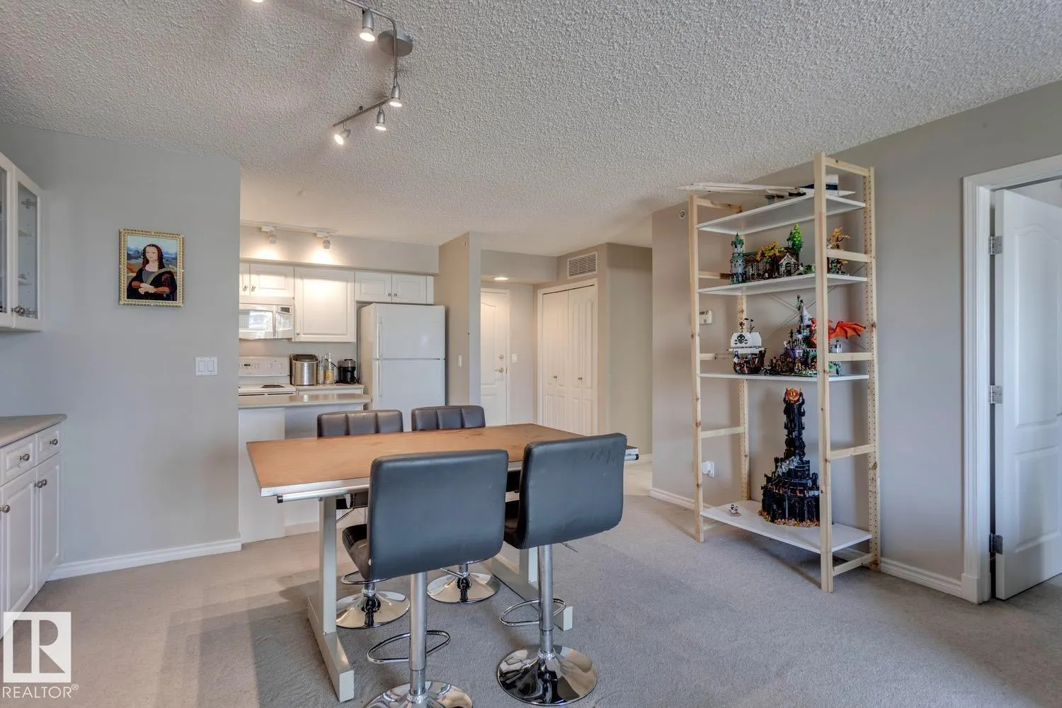 #1004 9741 110 ST NW