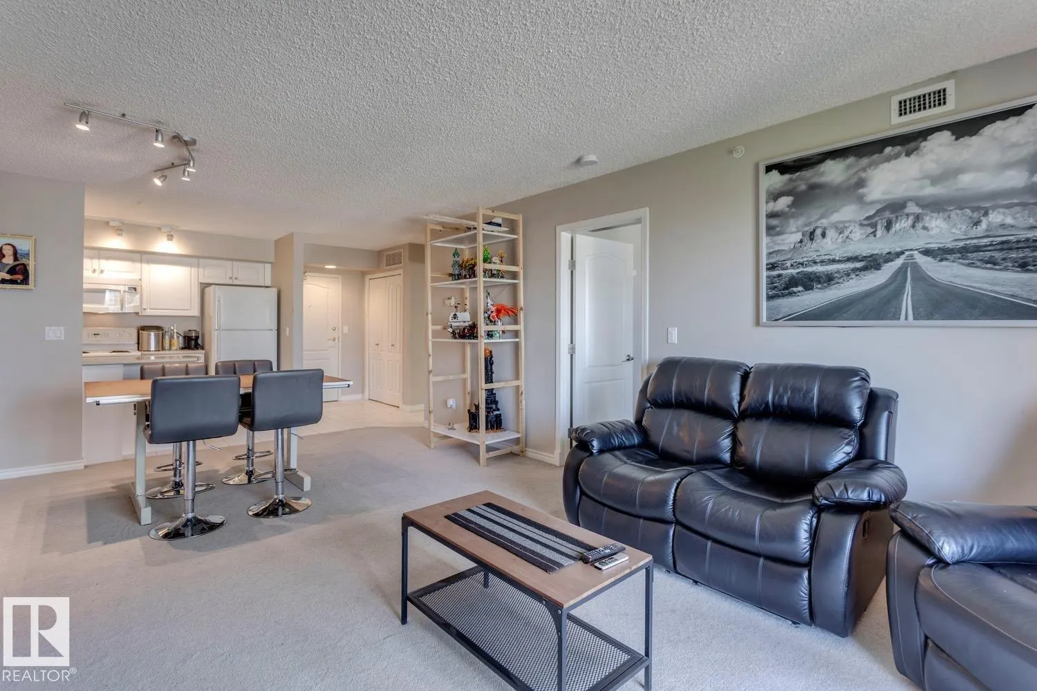 #1004 9741 110 ST NW