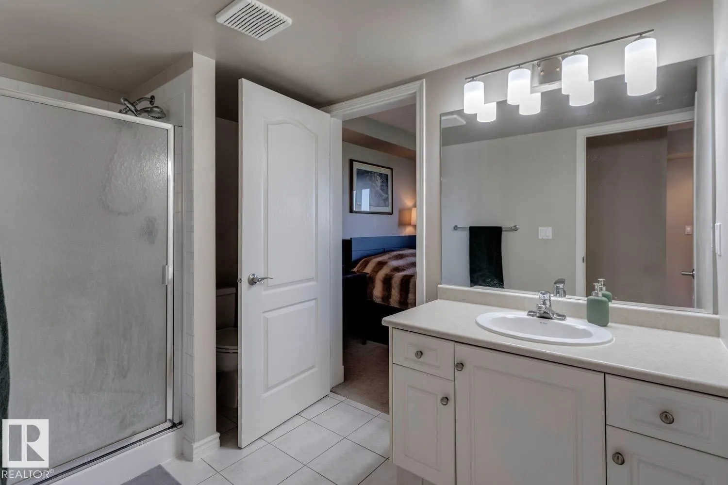 #1004 9741 110 ST NW