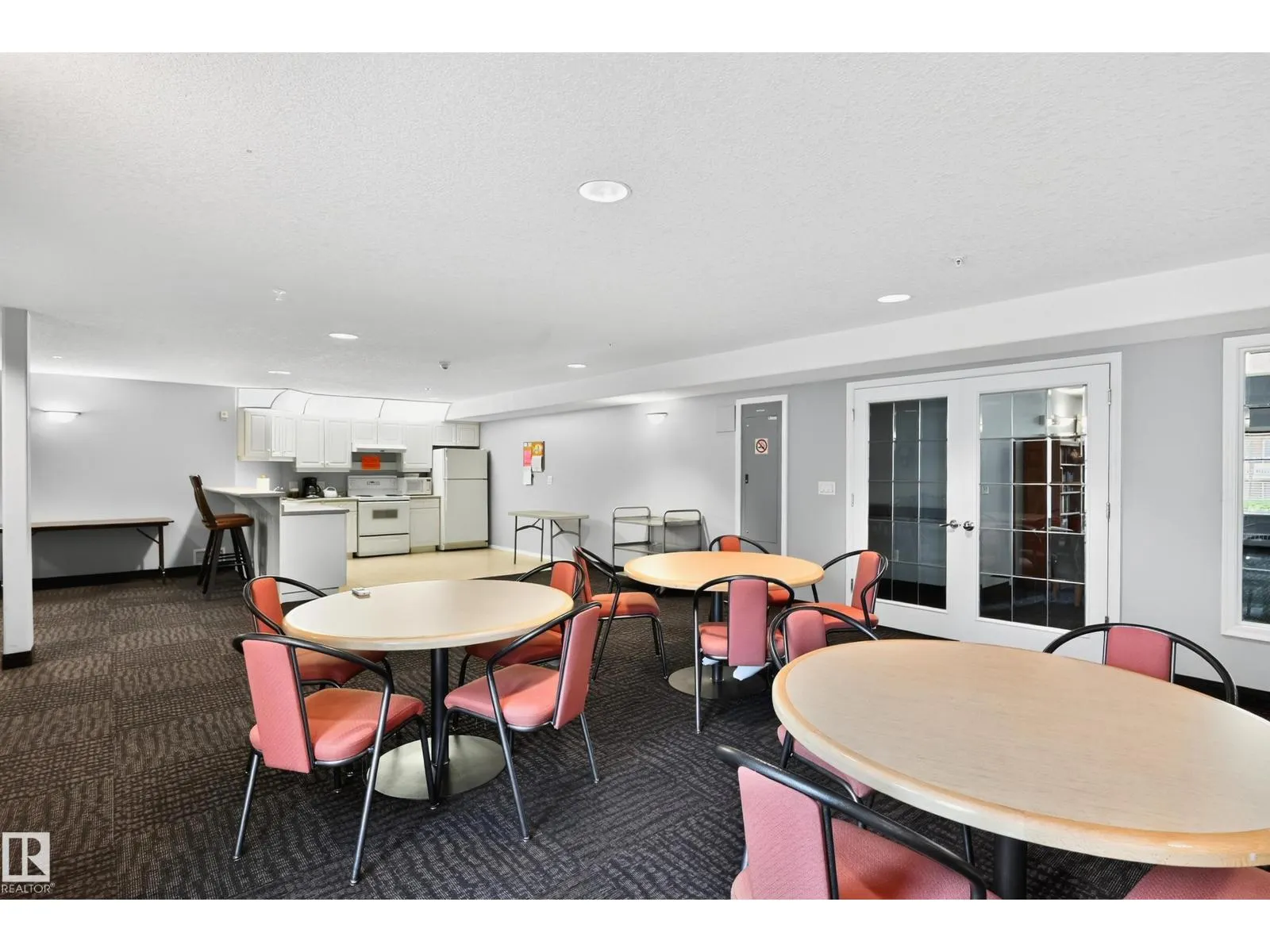 #101 10308 114 ST NW