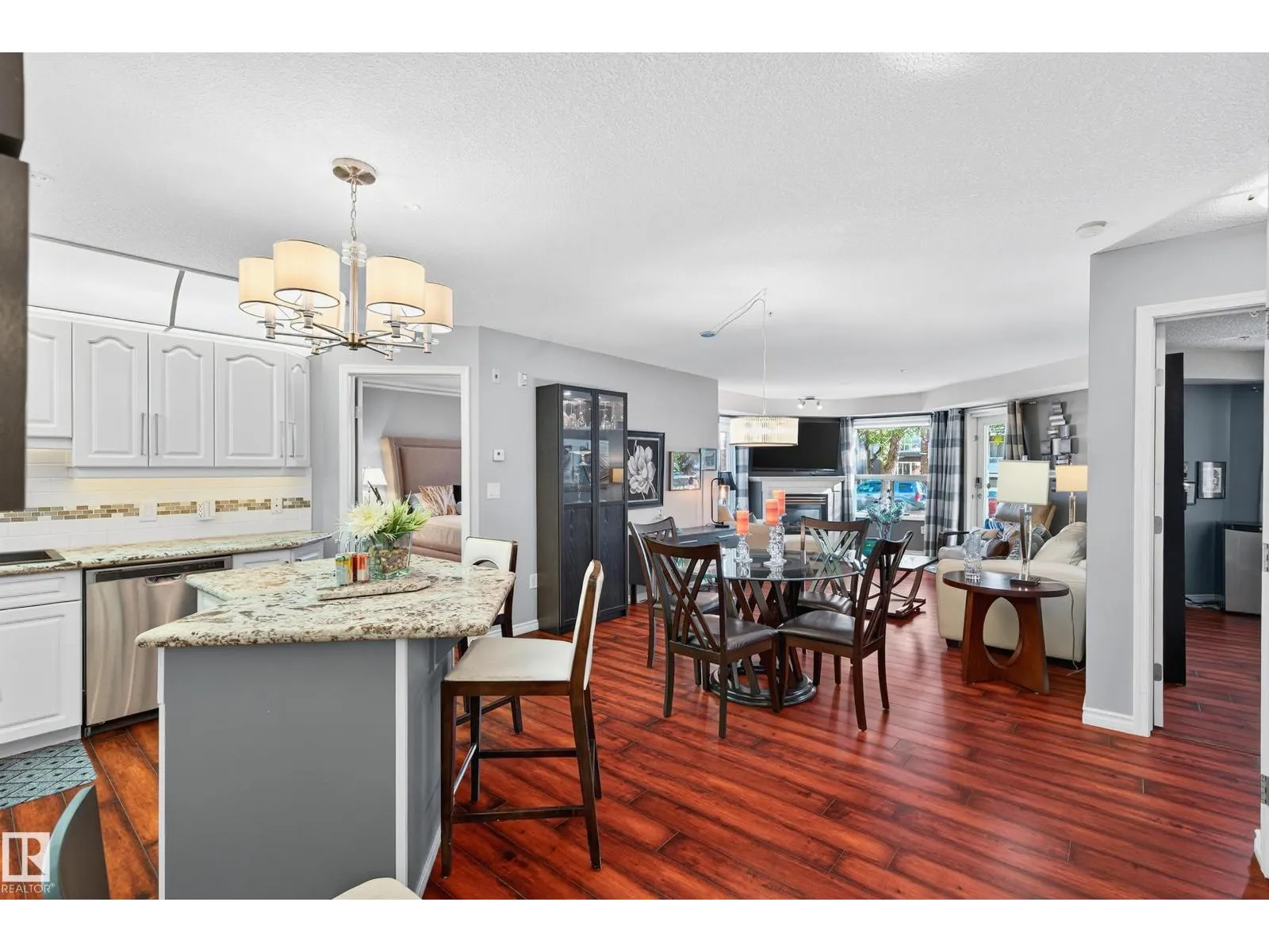 #101 10308 114 ST NW