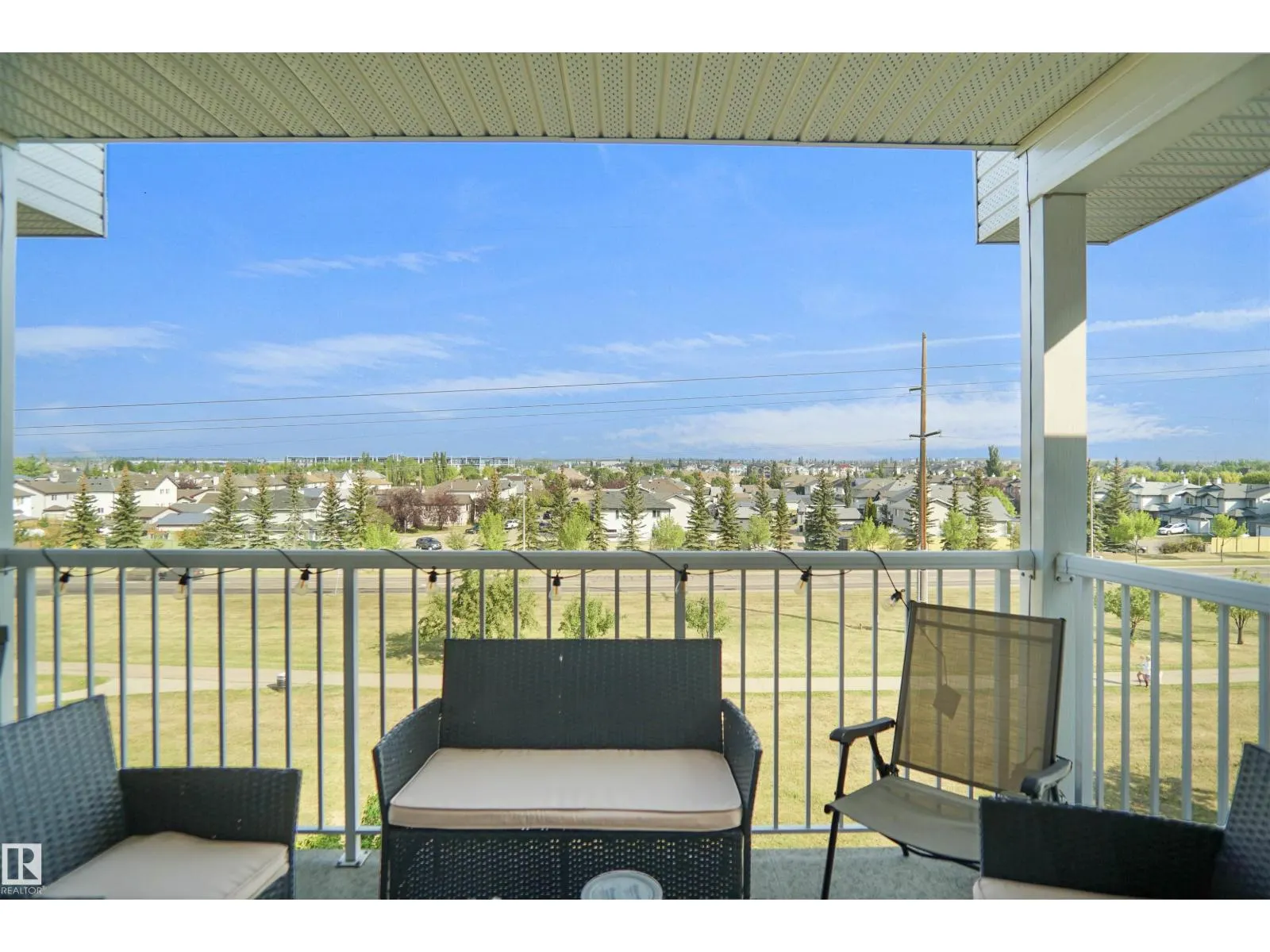 #403 15211 139 ST NW