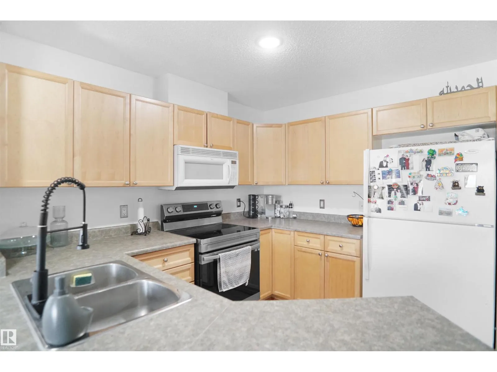 #403 15211 139 ST NW