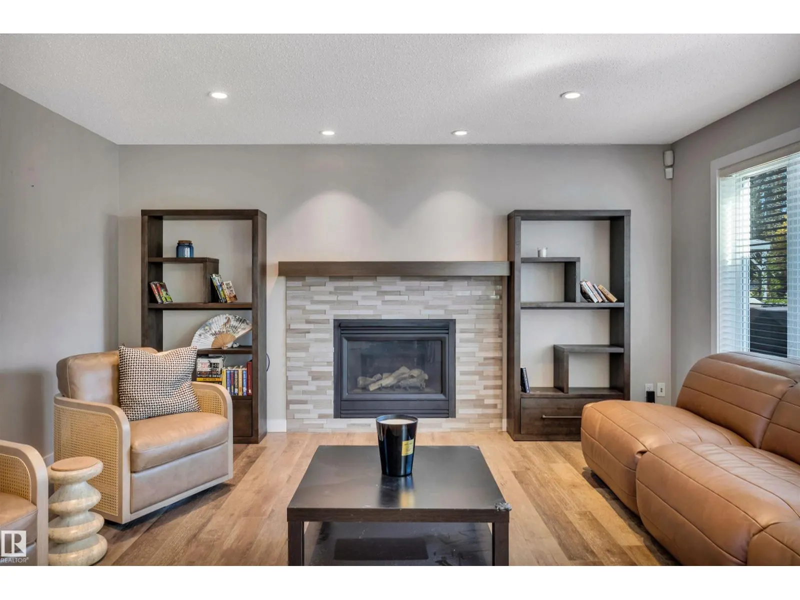 13 DUROCHER ST