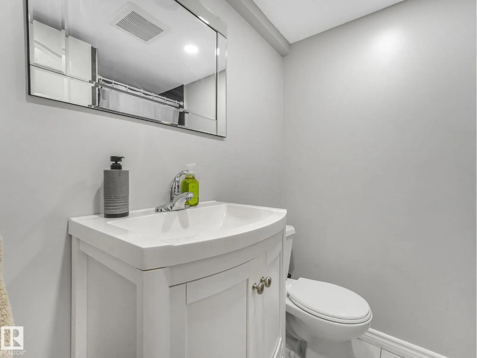 337 COWAN CR