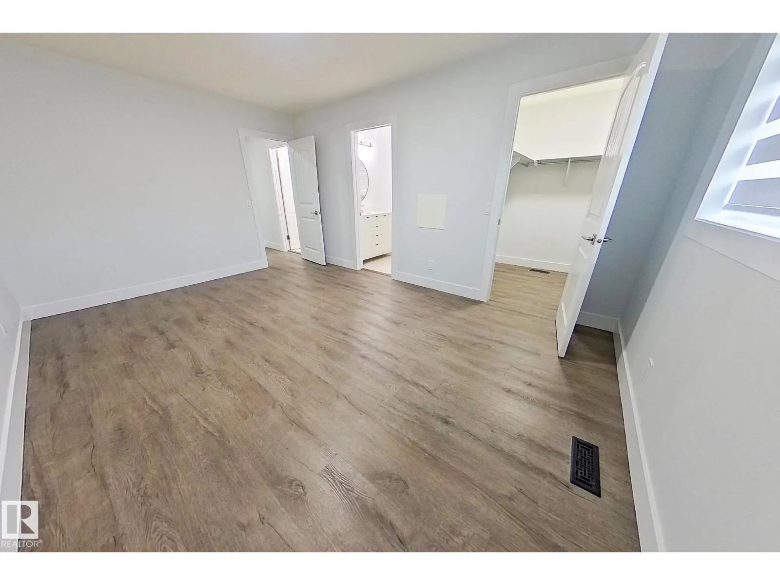 18927 95A AV NW