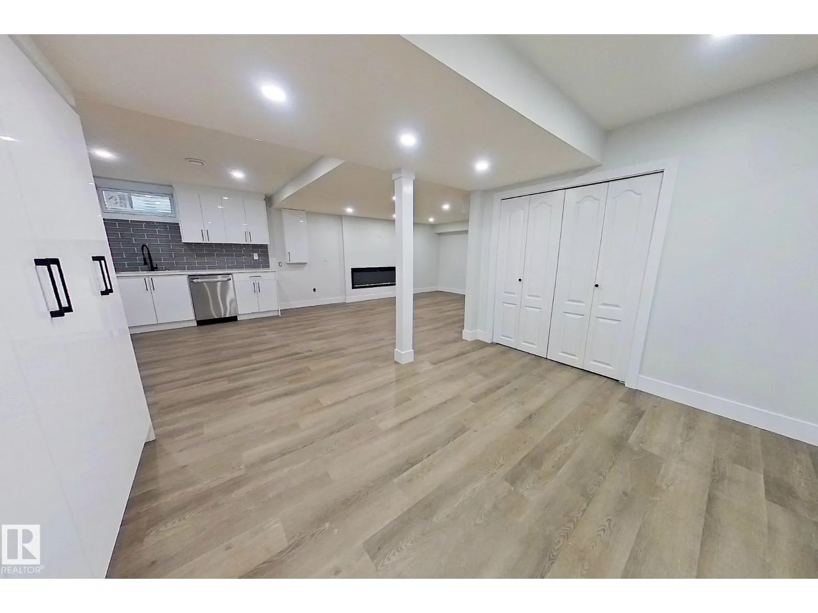 18927 95A AV NW