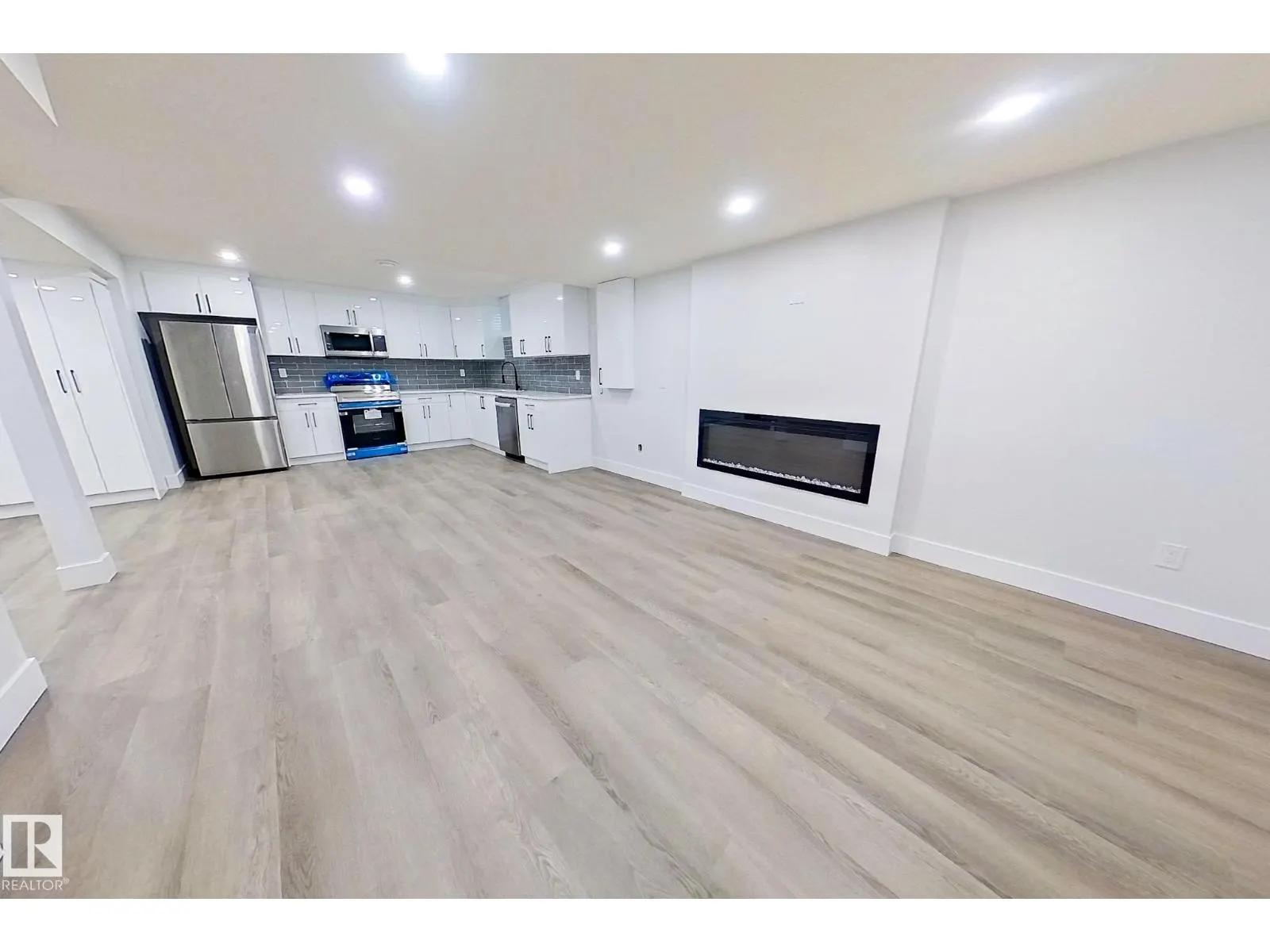 18927 95A AV NW