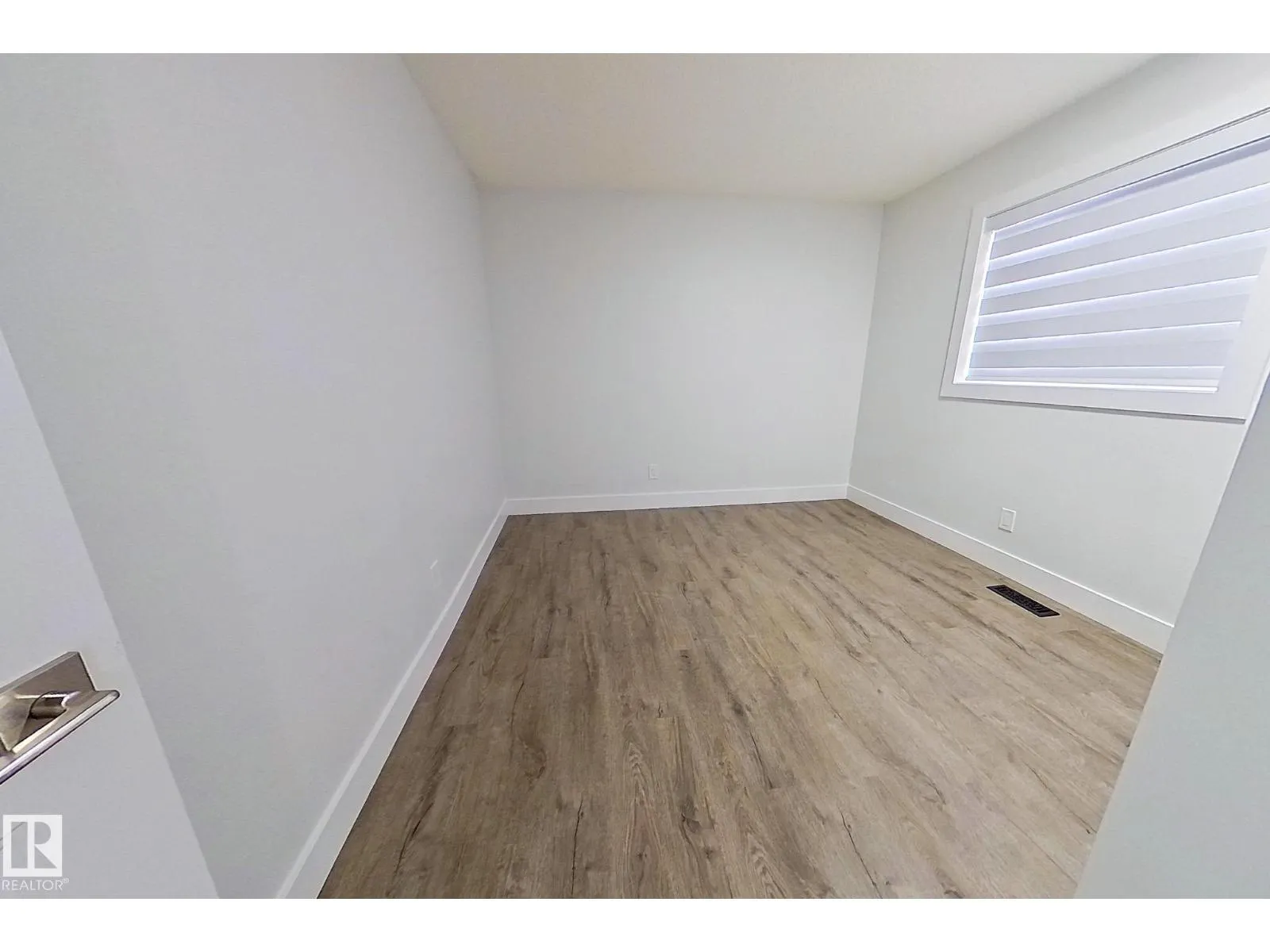 18927 95A AV NW