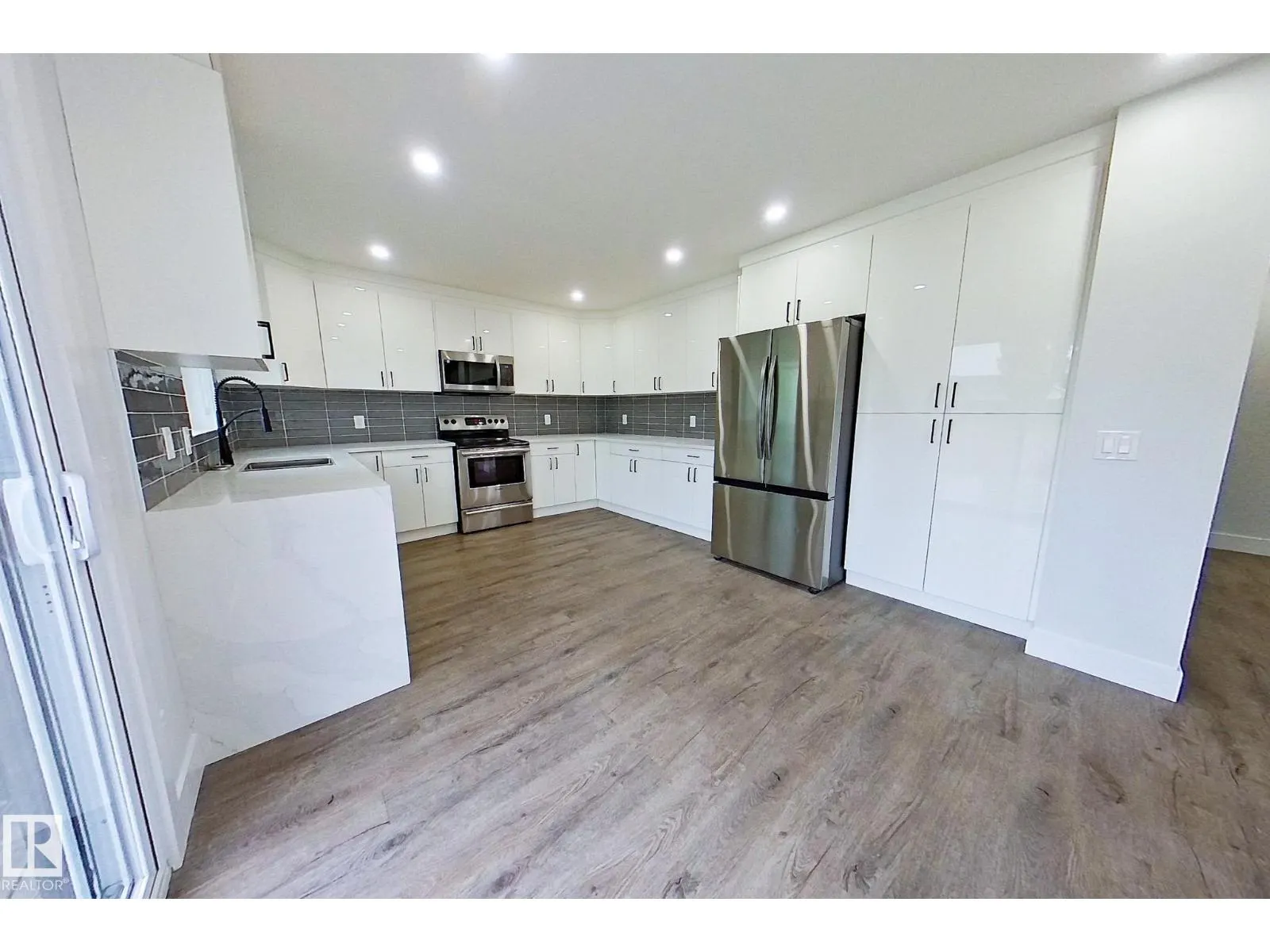 18927 95A AV NW