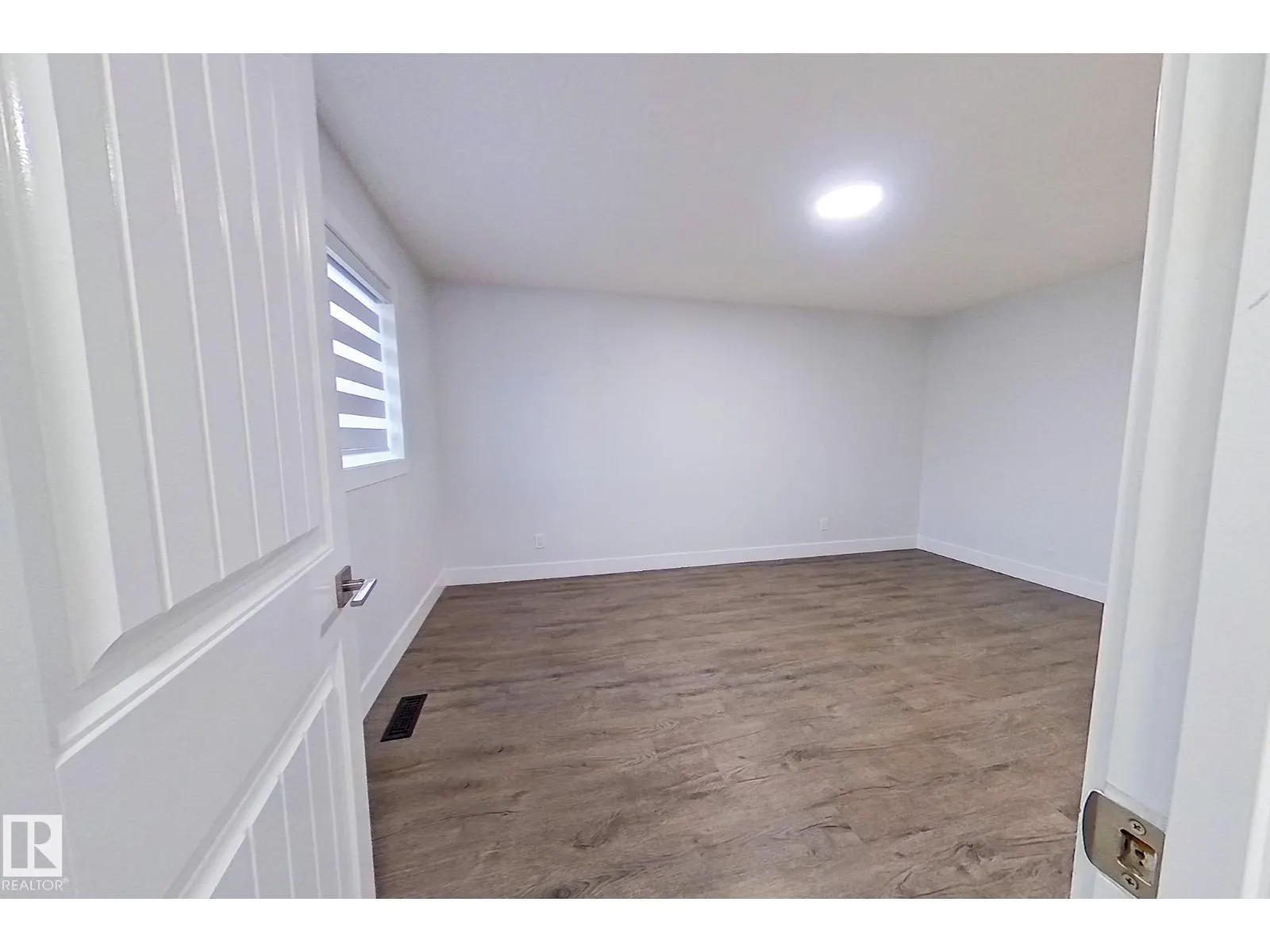 18927 95A AV NW