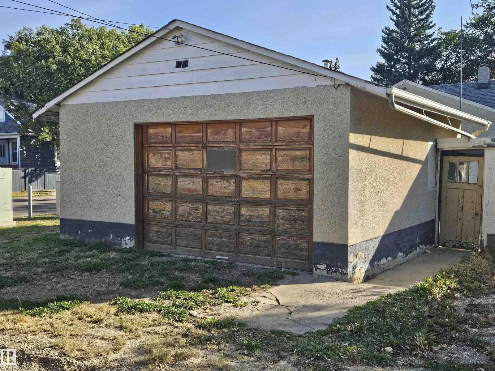 11248 85 ST NW