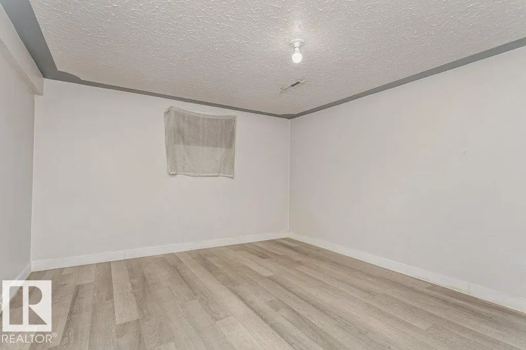 11248 85 ST NW