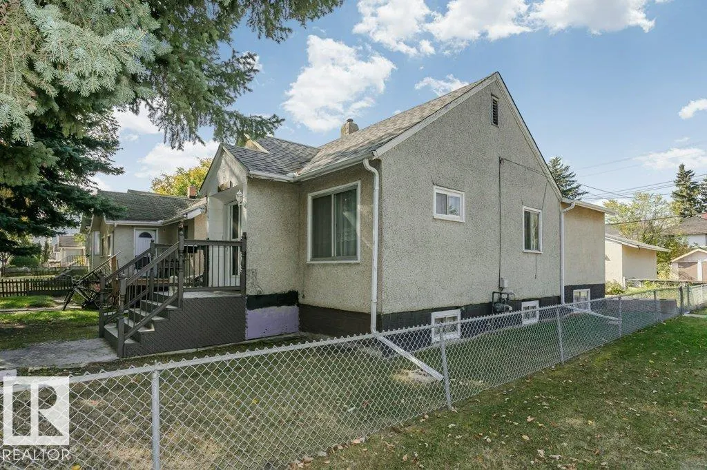 11248 85 ST NW