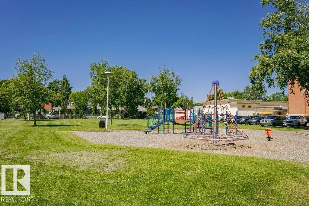 11248 85 ST NW