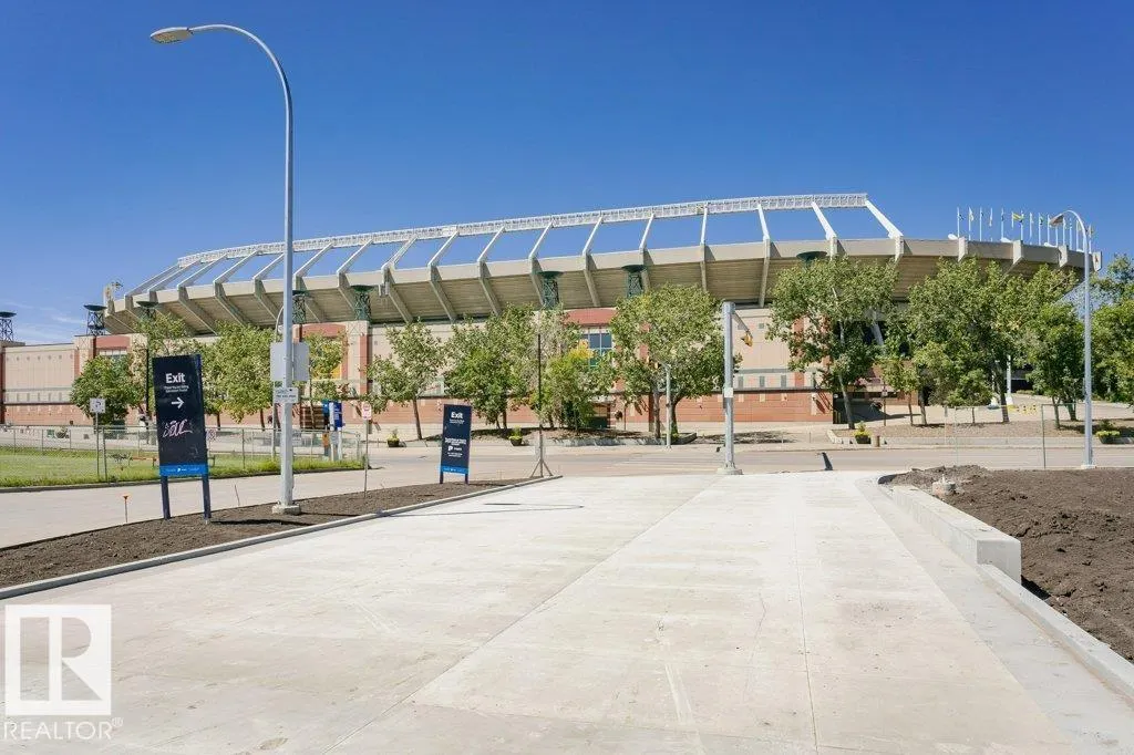 11248 85 ST NW