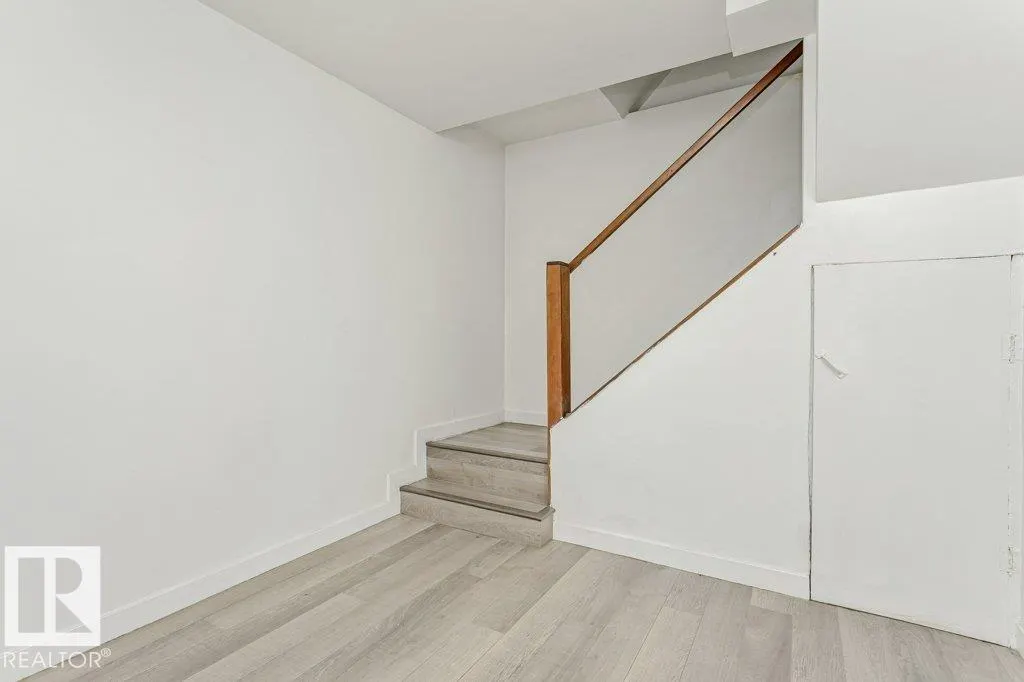 11248 85 ST NW