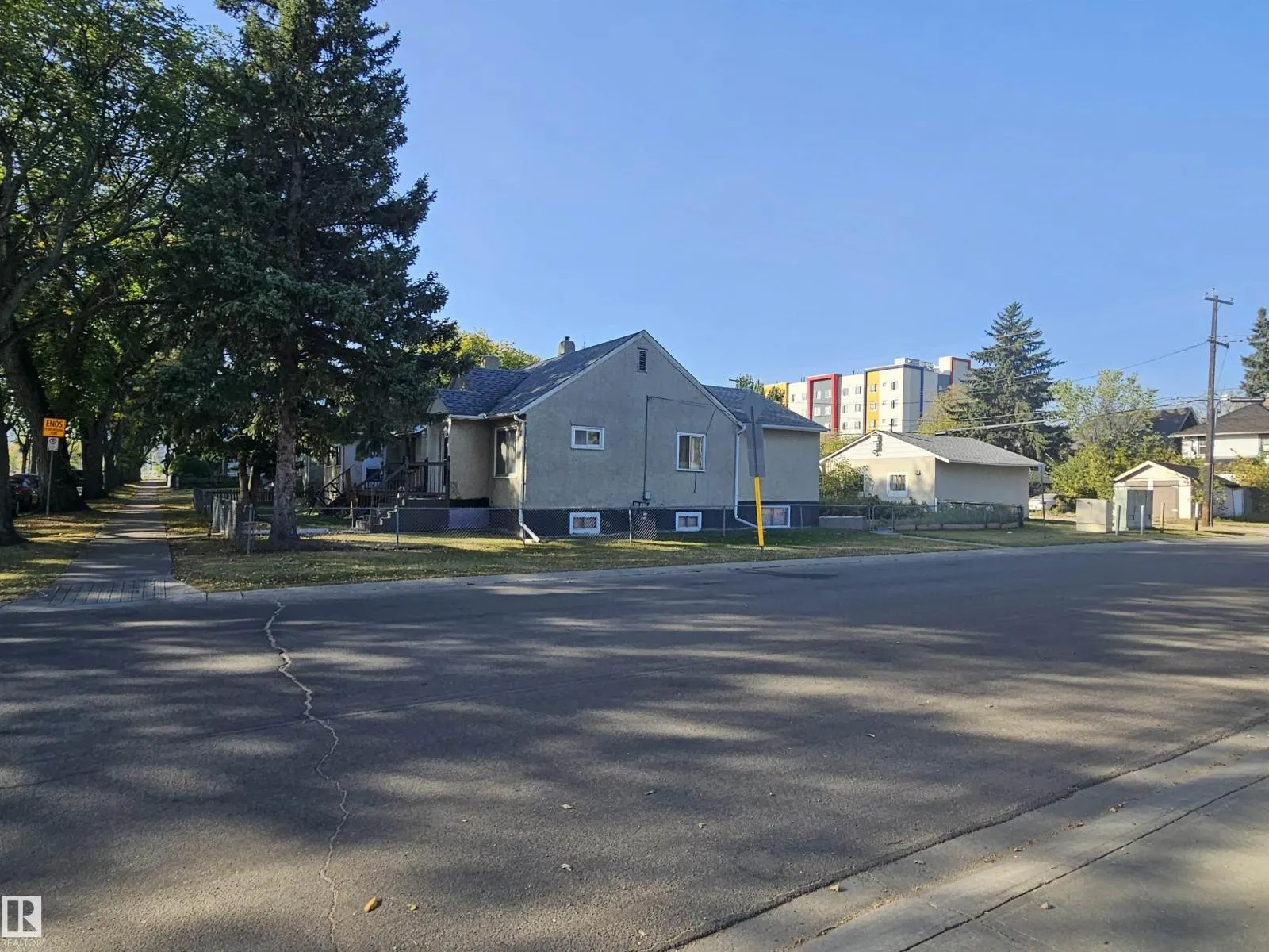 11248 85 ST NW