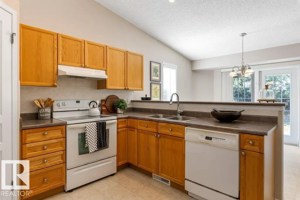 97 DUNFIELD CR