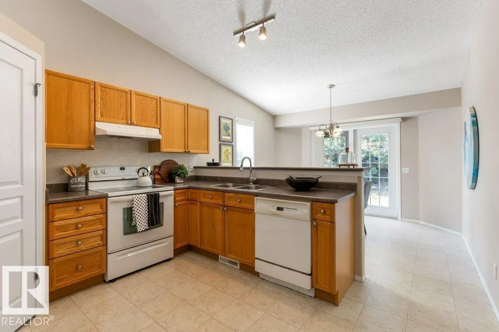 97 DUNFIELD CR