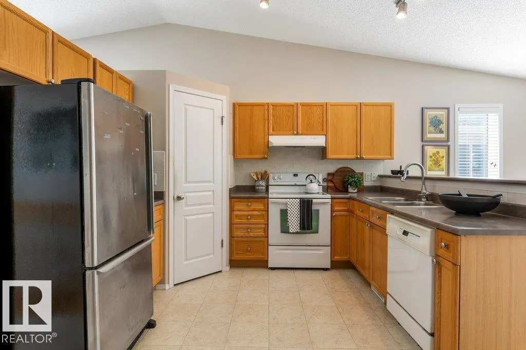 97 DUNFIELD CR