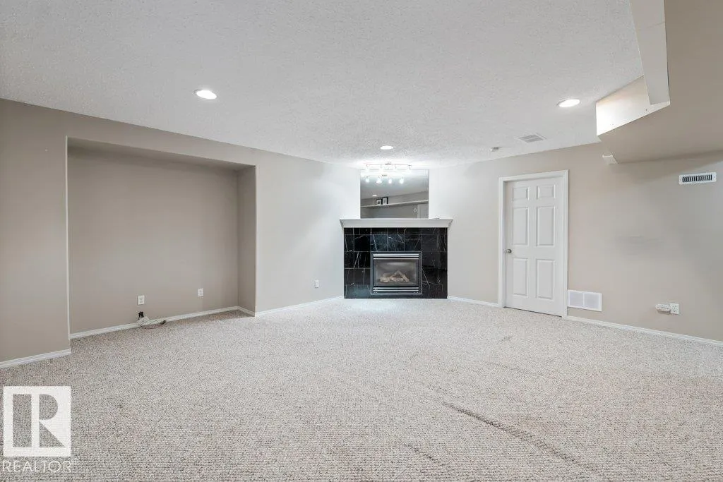 97 DUNFIELD CR