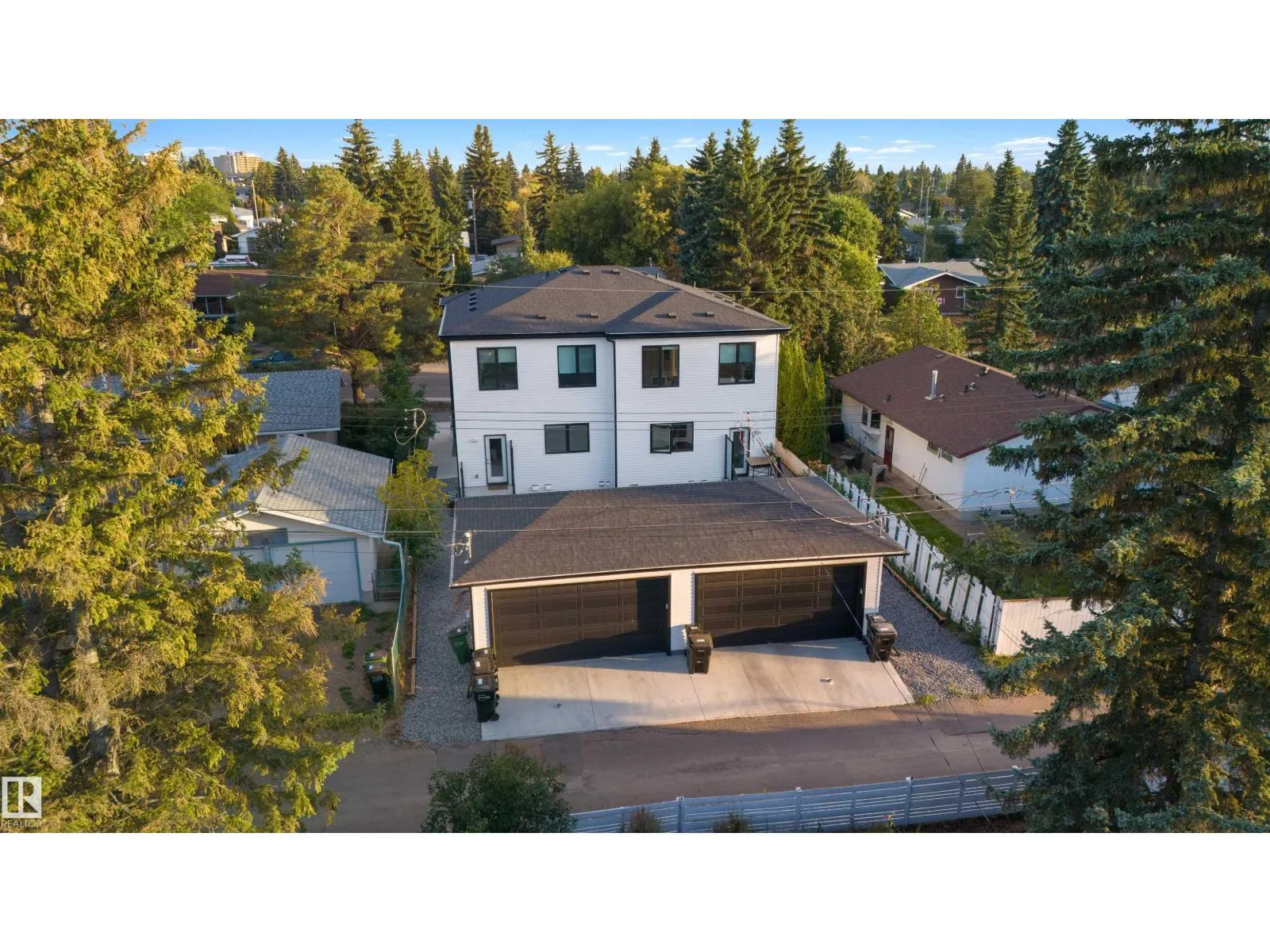 11204 & 11206 55 AV NW