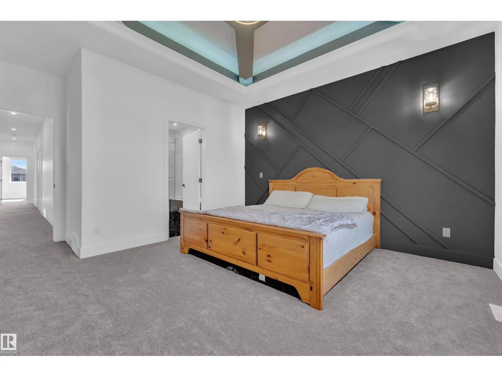 445 ROBERTS CR