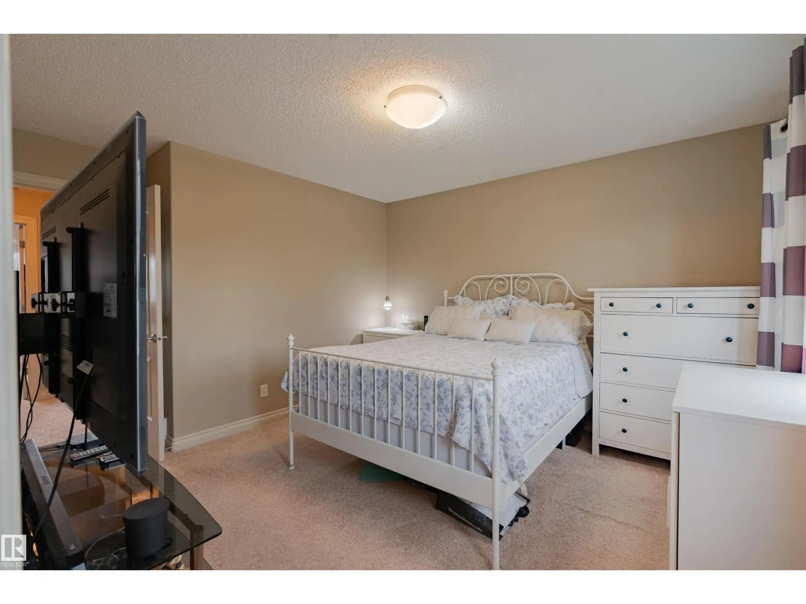 16728 120 ST NW