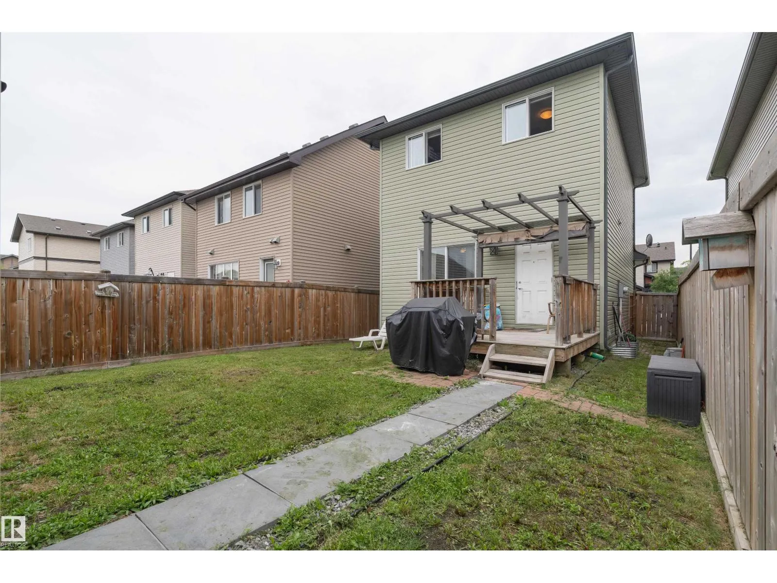 16728 120 ST NW