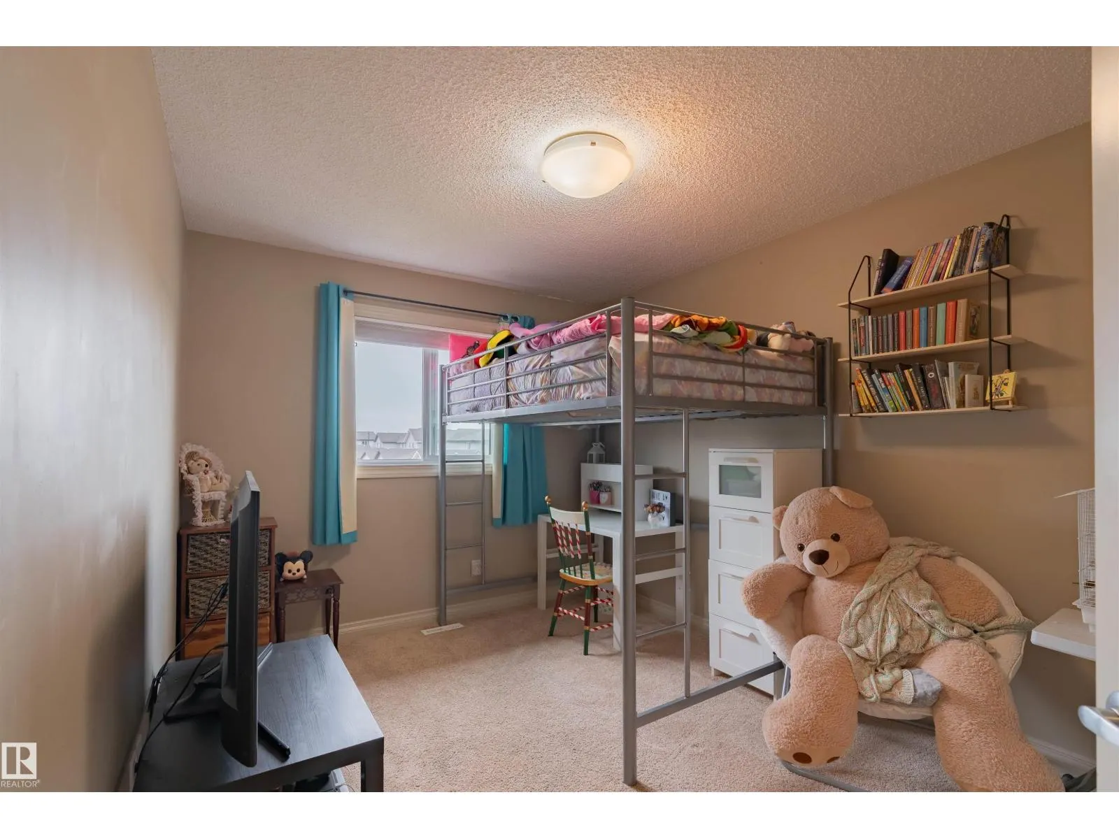 16728 120 ST NW