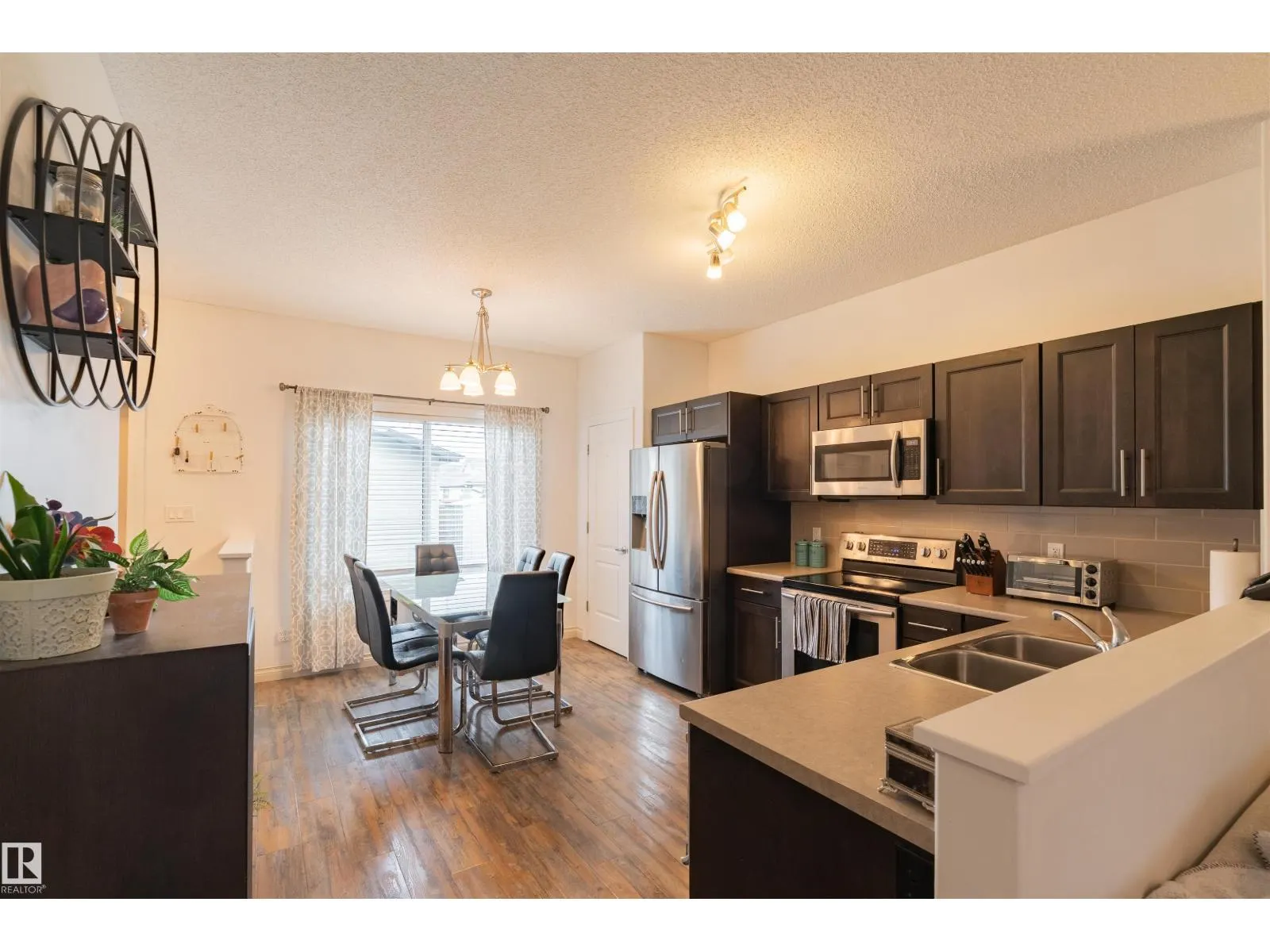16728 120 ST NW