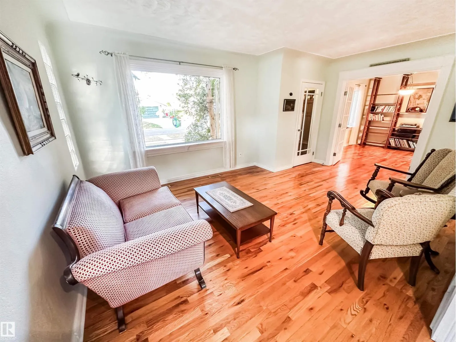 11133 57 ST NW
