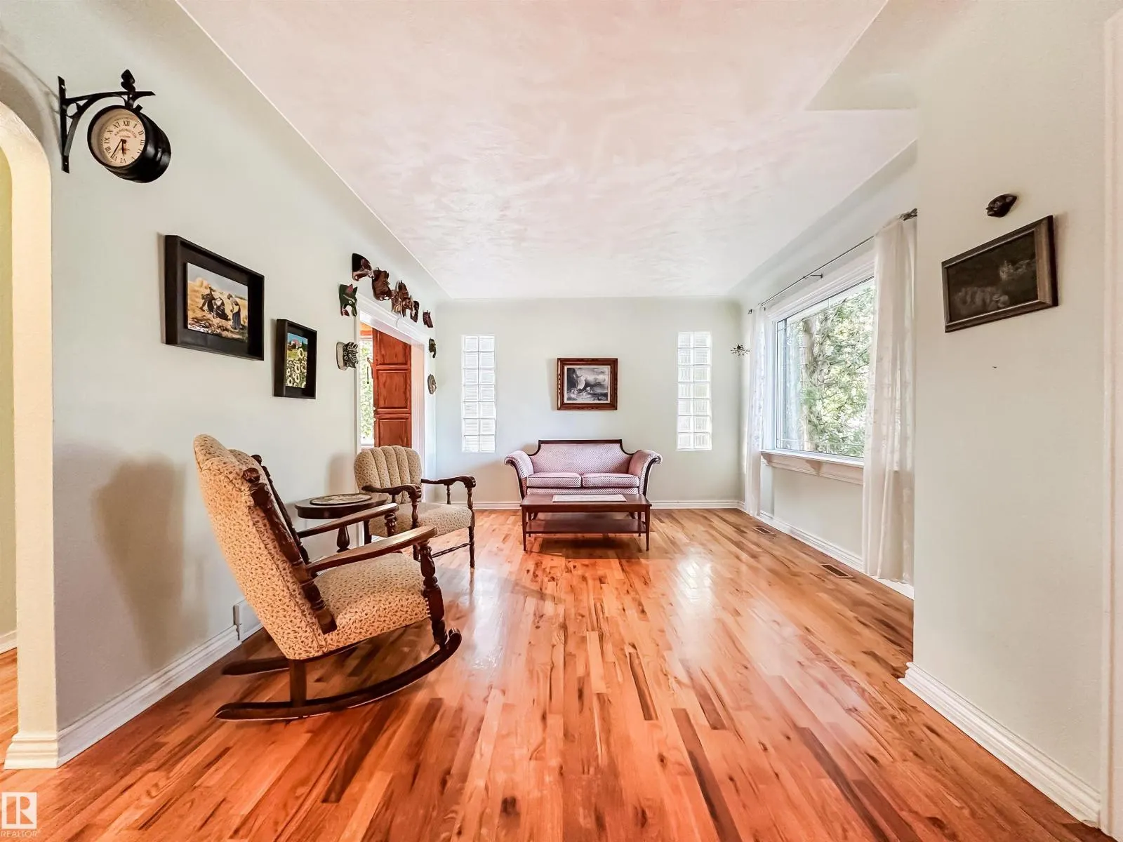 11133 57 ST NW