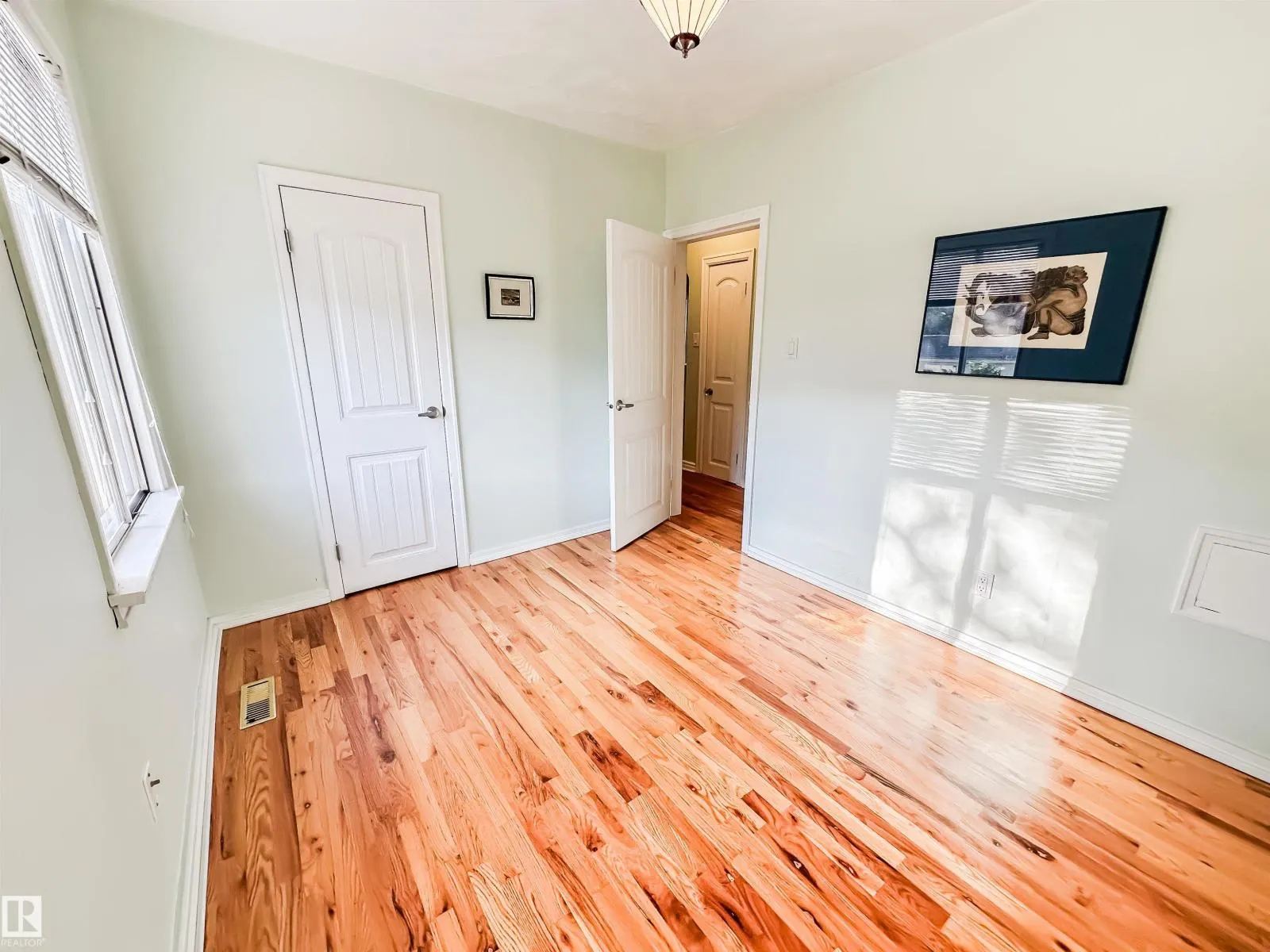 11133 57 ST NW