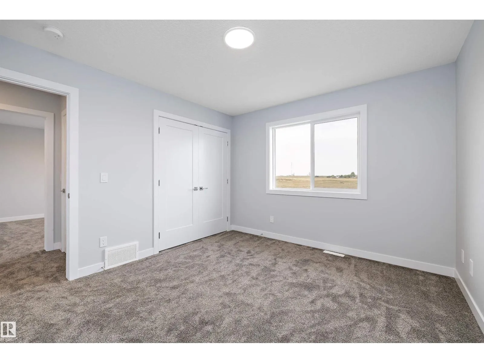 10214 92A AV