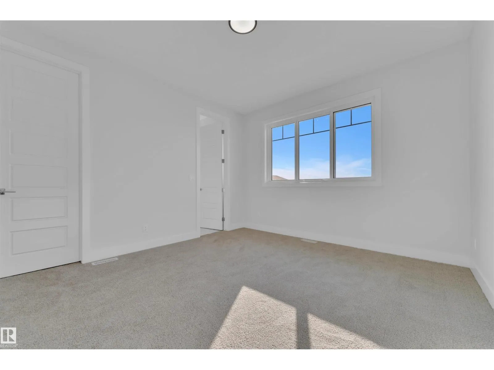 4319 36 ST