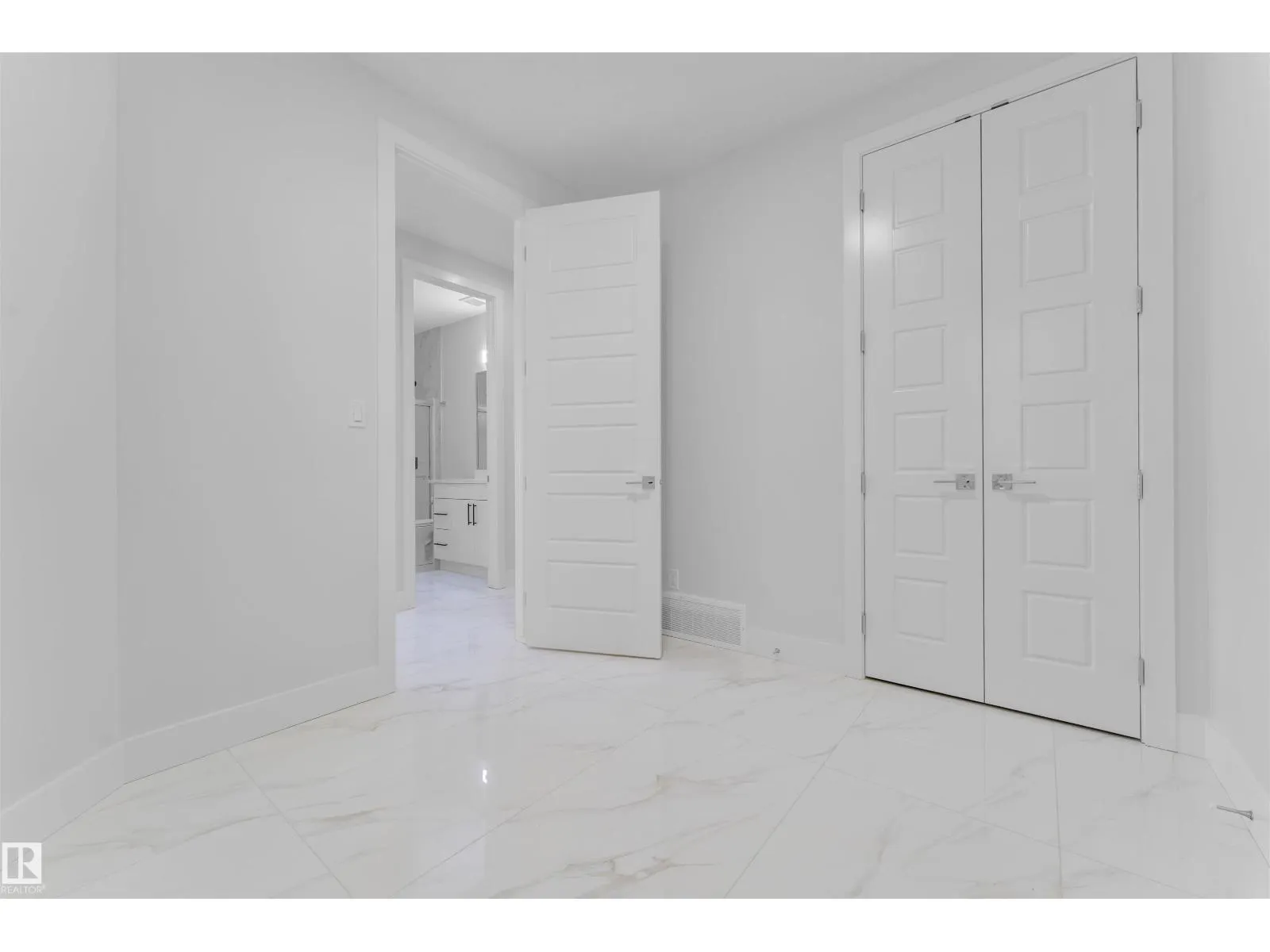 4319 36 ST