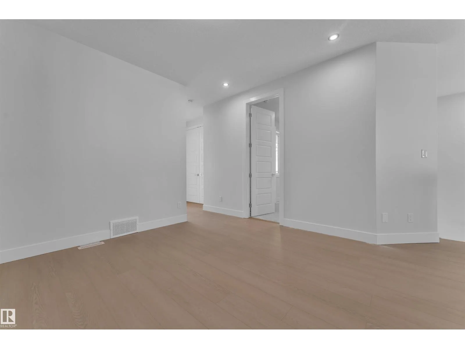 4319 36 ST