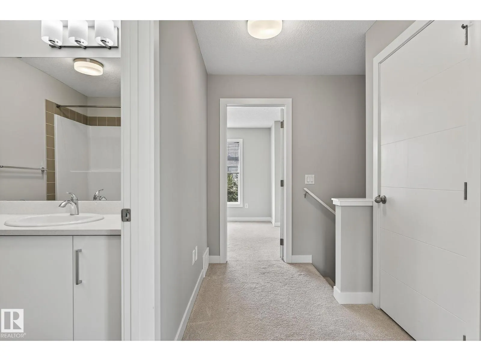 #12 600 BELLEROSE DR