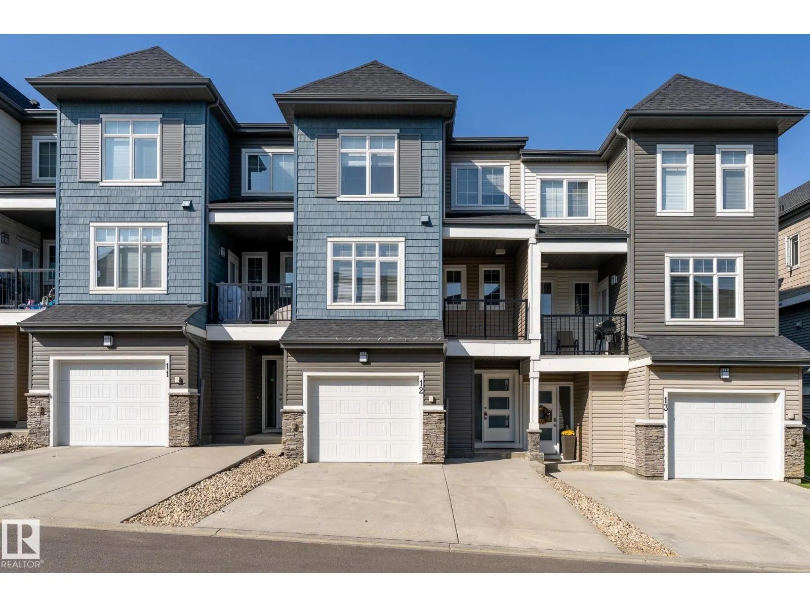 #12 600 BELLEROSE DR