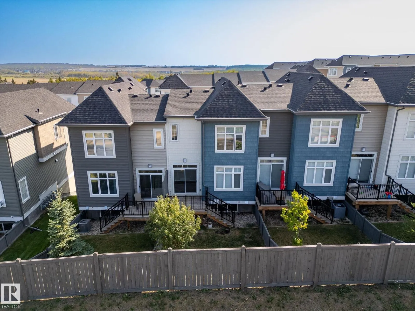 #12 600 BELLEROSE DR