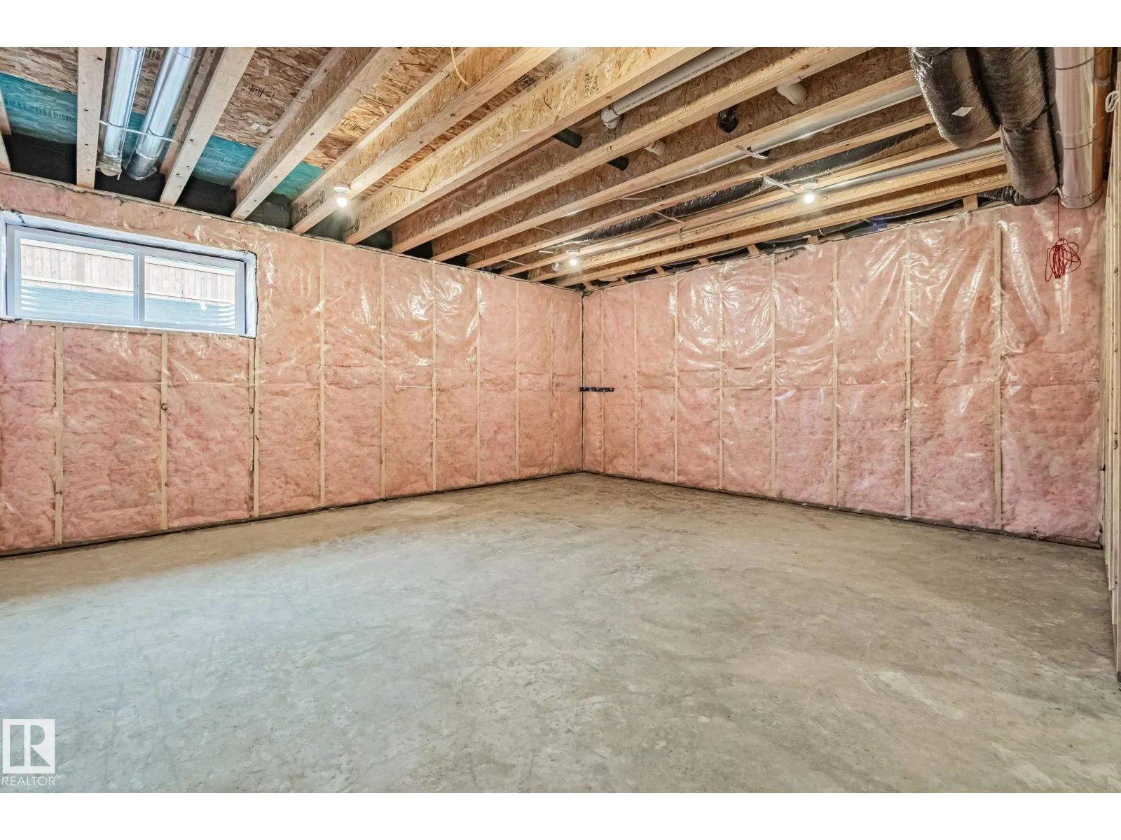 104 Royal ST