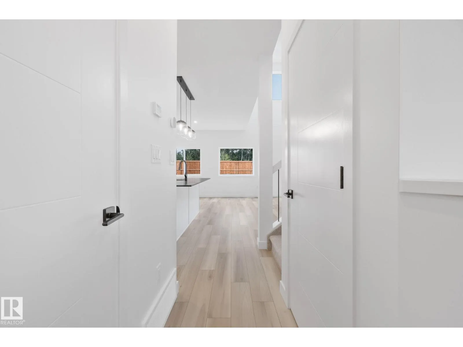104 Royal ST