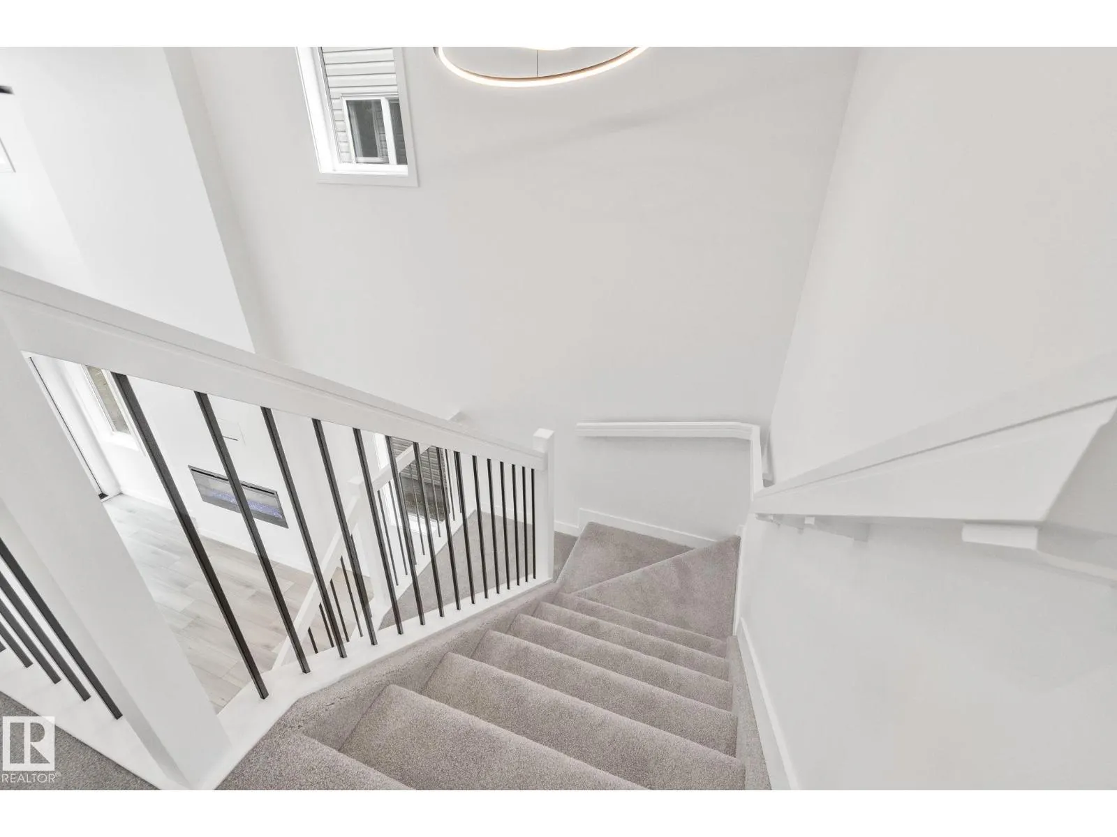 104 Royal ST