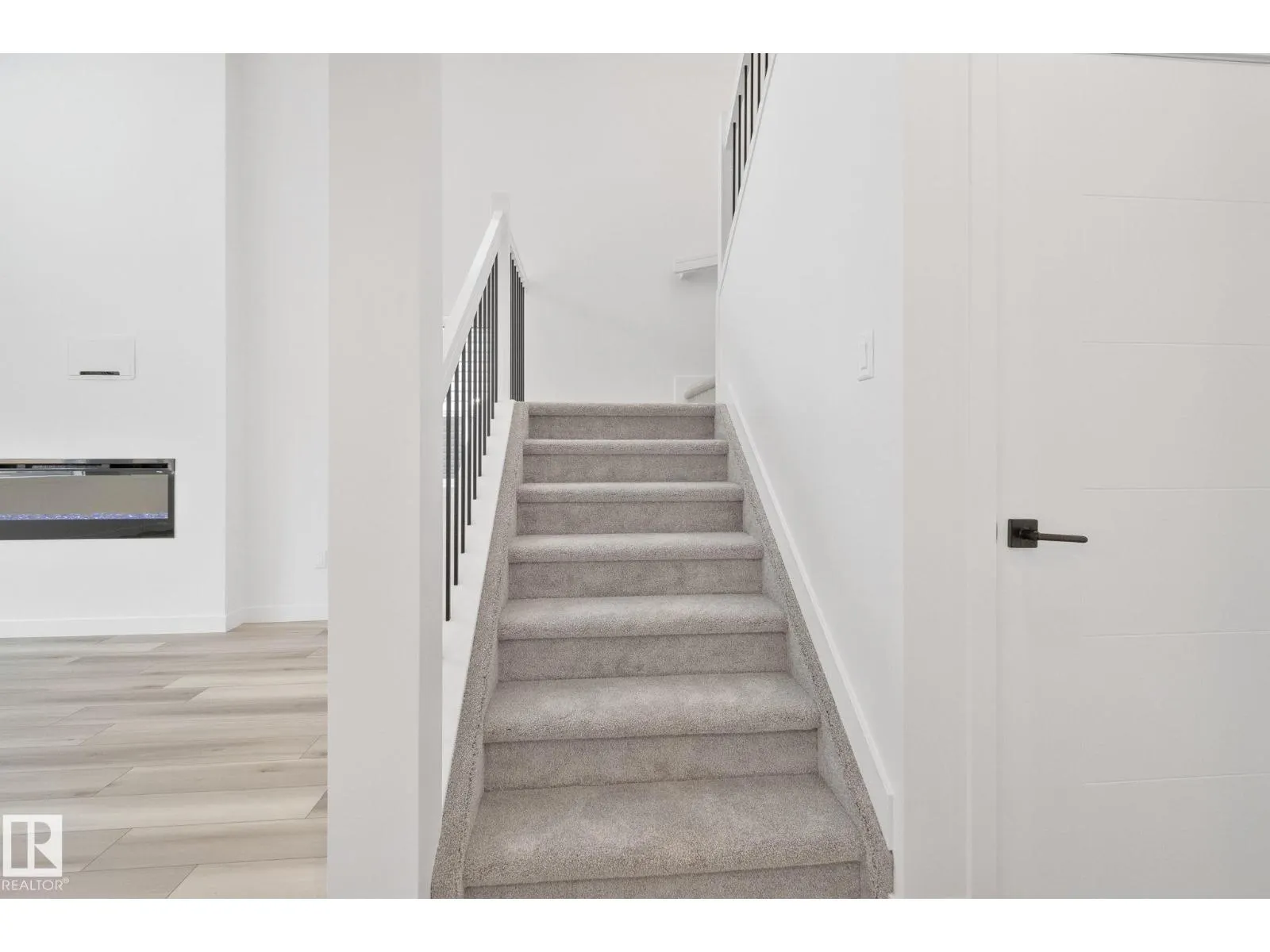 104 Royal ST