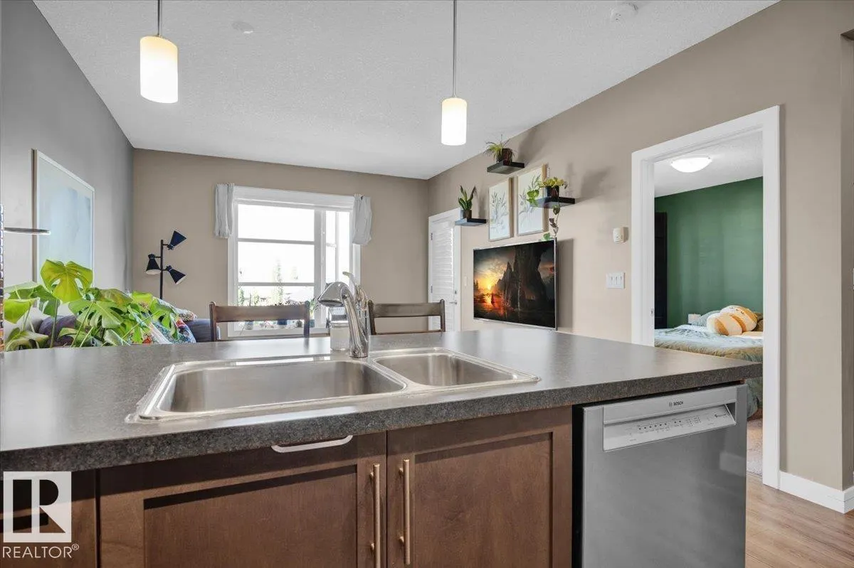 #306 2588 ANDERSON WY SW