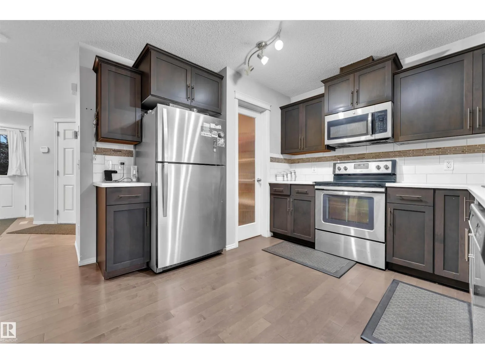 2810 15 ST NW